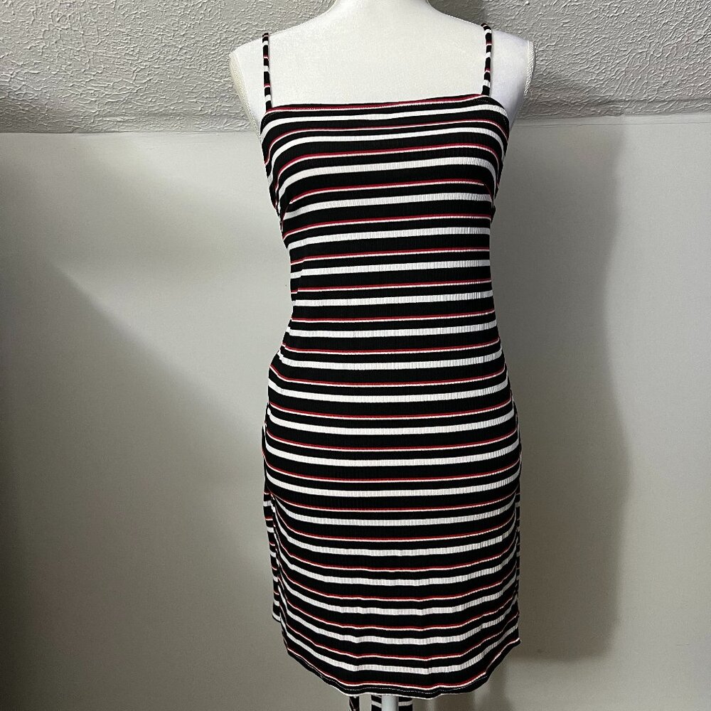NWT Olivaceous Spaghetti Strap Dress - Tie Back Size Small